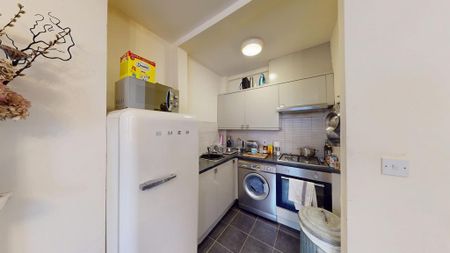 2 bedroom flat to rent - Photo 4