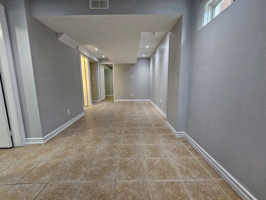 For Lease - 4 Lonestar Crescent Unit# Basement, Brampton, Ontario - Photo 1