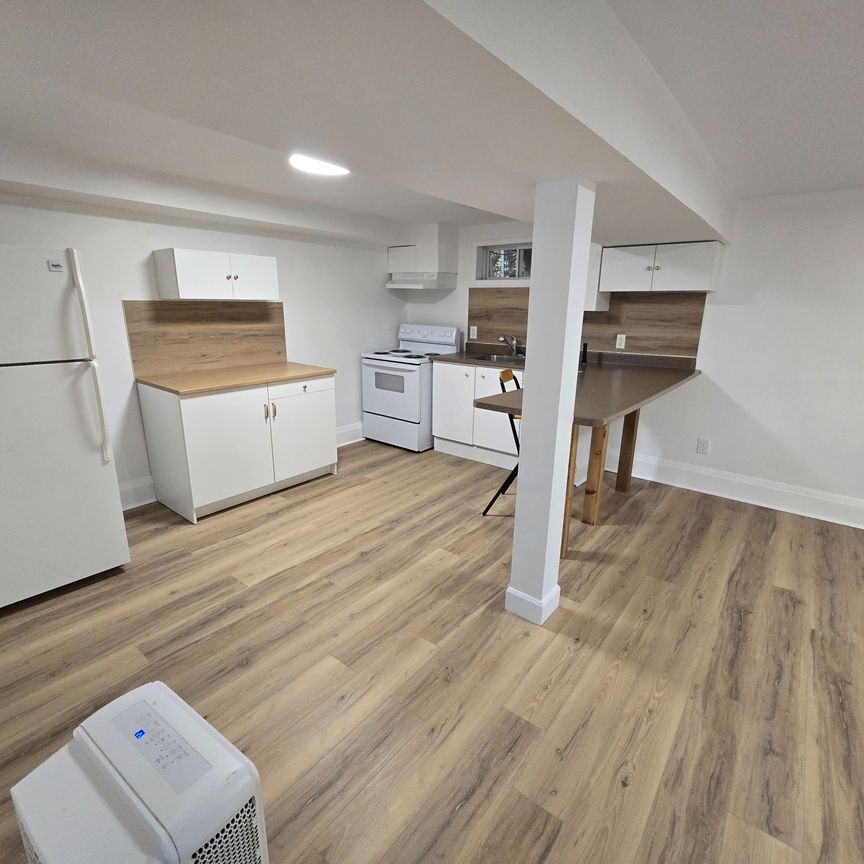 For Lease - 1224 Cramer Street, Mississauga, Ontario - Photo 1