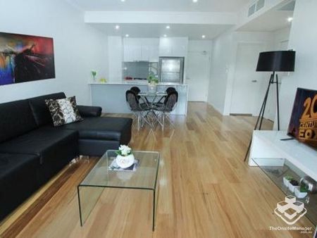 Top Floor, 2 Bed Plus Study, 2.5 Bath, Car Space & Lock Up Storage - Photo 4