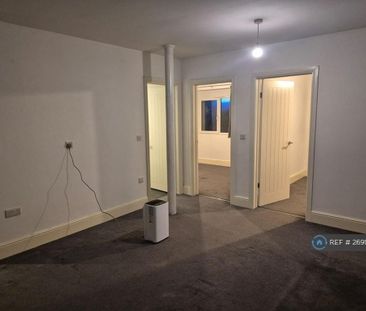 2 bedroom flat to rent - Photo 6