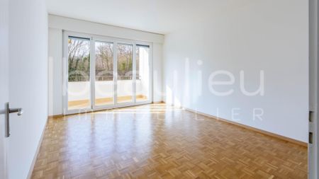 Spacious and bright 3.5 room apartment with balcony - Foto 2