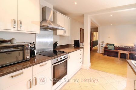 1 bedroom maisonette to rent - Photo 2