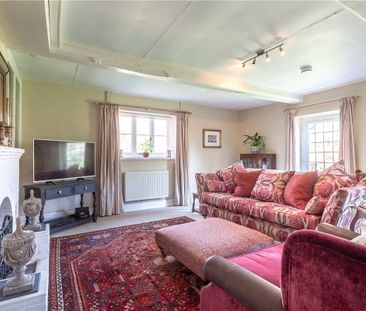 A spacious Grade II, three bedroom semi-detached farmhouse, situate... - Photo 4
