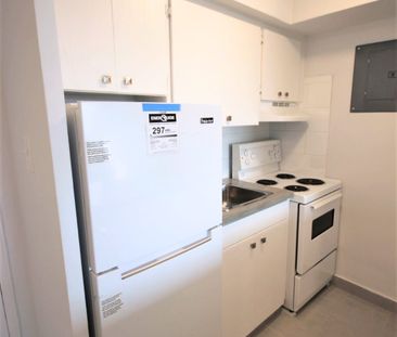 Studio Available NOW – 7355 Acadie - Photo 6