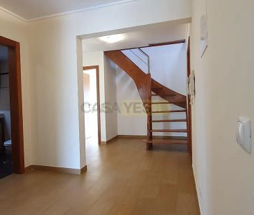 House T6 in Alcabideche, Cascais - Photo 1
