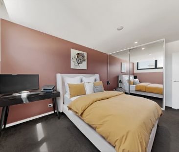 Spacious, secure and superbly located apartment living - Photo 4