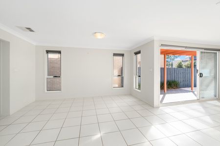 Modern Family Home in a Prestigious Location - Photo 3