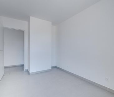 location Appartement T3 DE 60.11m² À NICE - Photo 3