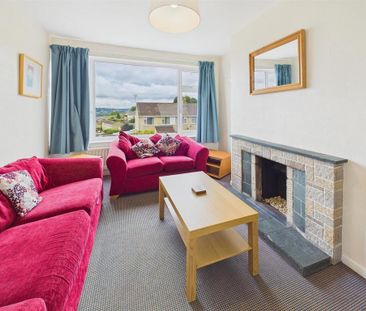 4 bedroom end of terrace house to rent - Photo 1