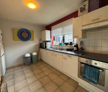 Ruim appartement met twee slaapkamers en staanplaats - Foto 6