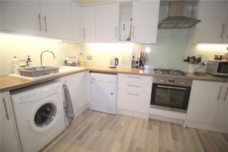 2 bedroom apartment to rent - Photo 5