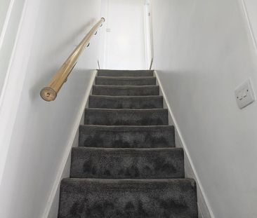 3 Bed Semi-Detached House, Gloucester Road, CR0 - Photo 4