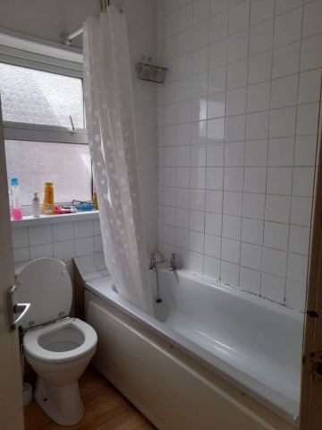 Room in a Shared House, Haydn Road, NG5 - Photo 3