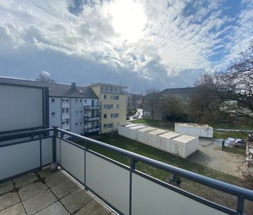 Sehr schöne 3,5-Zimmer-Wohnung mit Balkon (ab sofort anmietbar; sch... - Photo 4