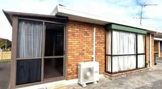 2 Bedroom on Queen St - Photo 3