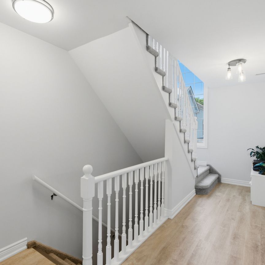 For Lease - 1661 Nash Road Unit# H11-76, Clarington, Ontario - Photo 1