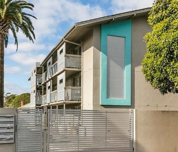 One Bedroom Gem In Convenient Location that is Glenelg North - Photo 5
