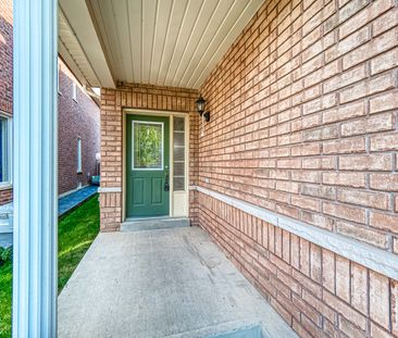 For Lease - 3806 Quiet Creek Drive, Mississauga, Ontario - Photo 2