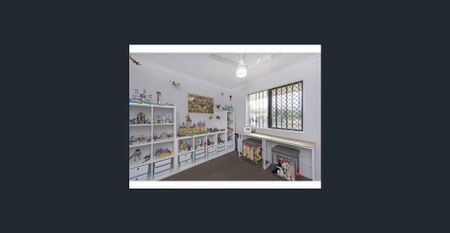 Spacious Family Home- Make your move today -contact us to arrange a private inspection. - Photo 3