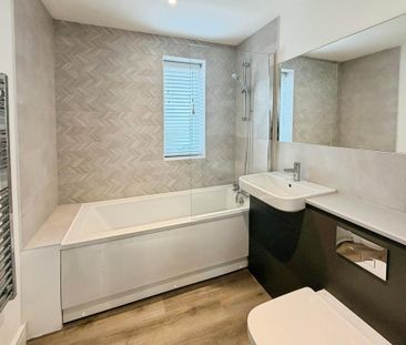 2 bedroom apartment to rent - Photo 5
