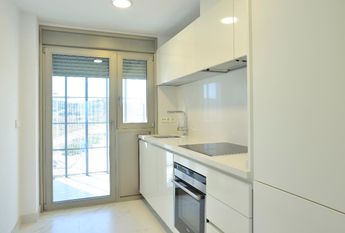 Apartment for rent on the beachfront of Arenal in Javea.