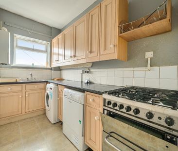 2 bedroom flat to rent - Photo 6