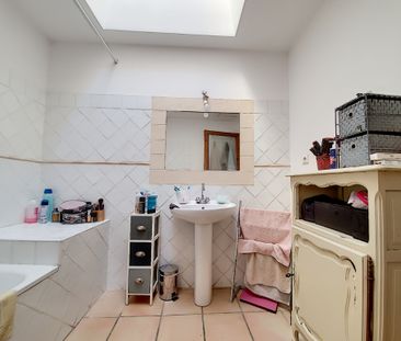 Cabannes : Appartement T3 73 m² avec garage, - Photo 1