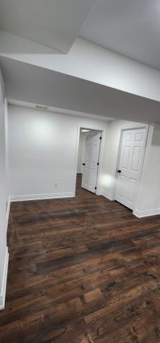 For Lease - 154 Bristol Road, Mississauga, Ontario - Photo 3