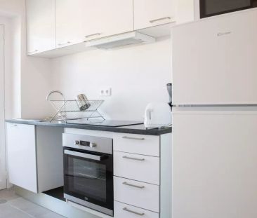 Modern 5-bedroom apartment for rent in Alvalade - Foto 4