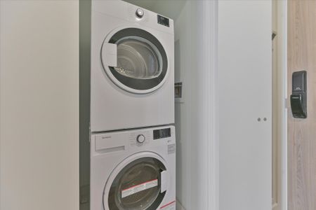 For Lease - 1 Fairview Road Unit# 1913, Mississauga, Ontario - Photo 2