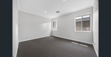 Spacious Family Living in the Heart of Dayton - Photo 4