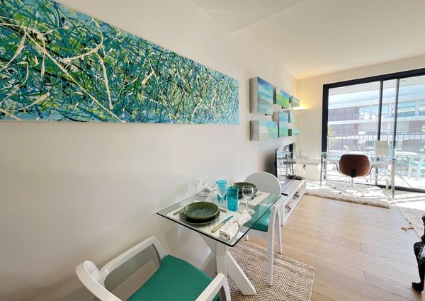 Apartamento T1 mobilado em Miraflores com Vista de Rio, a estrear