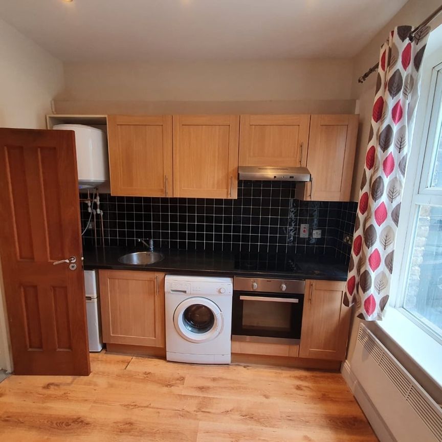 Studio Flat, Catford, SE6 - Photo 1