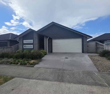 Dive into Dunkeld - Photo 3