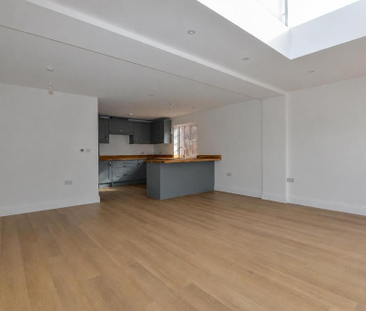 3 bedroom detached house to rent - Photo 3