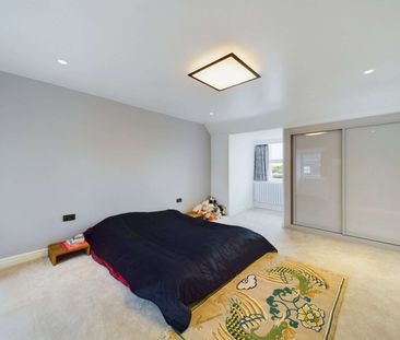 Beautifully presented four bedroom townhouse in prime Wimbledon loc... - Photo 6