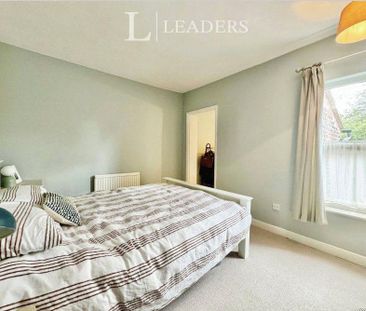 3 bedroom terraced house to rent - Photo 3