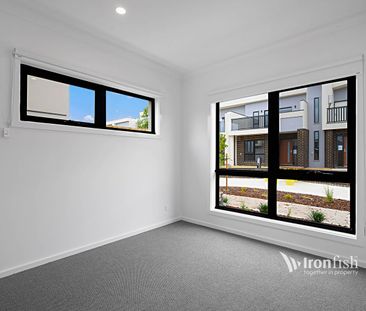 4 BEDROOM TOWNHOUSE (with 2 MASTER BEDROOMS) at LINC Townhomes - Photo 6