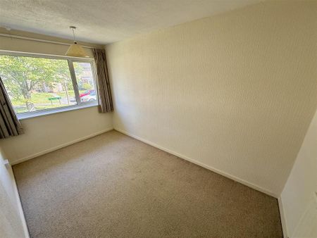 2 bedroom maisonette to rent - Photo 3