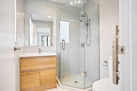 Beautiful 3 Bedroom New Lynn Home - Photo 5