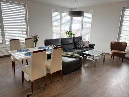 Pronájem bytu 4+kk 112 m2 - Fotografie 2