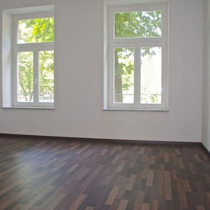 2 Zimmer • Schlosschemnitz • Fussbodenheizung • Balkon • Hochparterre • hochwertig saniert • TOP! - Foto 1