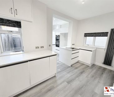 Park Terrace, Whitefield, Manchester, M45 7HQ - Photo 2