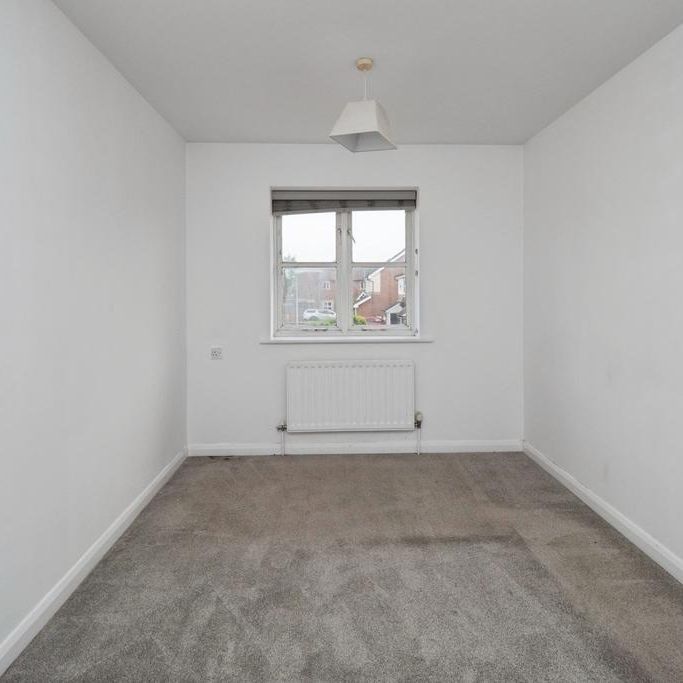 3 bedroom semi-detached house to rent - Photo 1