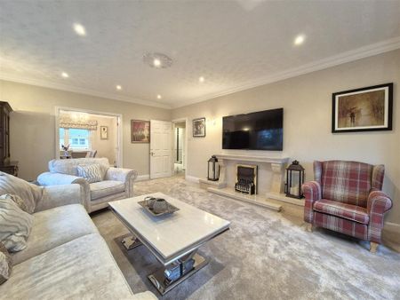 2 bedroom apartment to rent - Photo 4