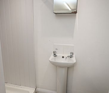 15 Crosby Street, Bangor, BT20 5EE - Photo 4