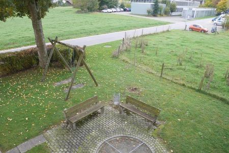 "Balkonwohnung mit grosszügigem Grundriss an grüner Lage!" - Photo 2