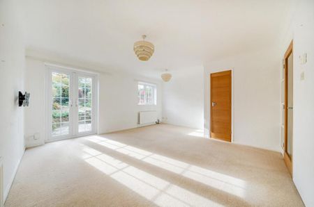 3 bedroom terraced house to rent - Photo 2