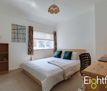 The Crescent, Brighton, BN2 - Photo 3